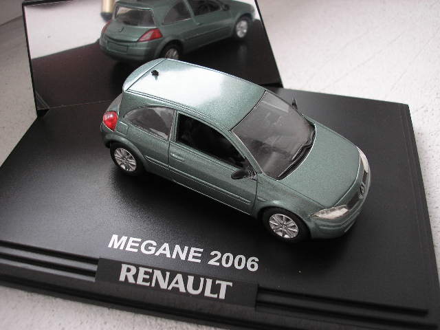 Renault Mégane Coupe 2006.jpg
