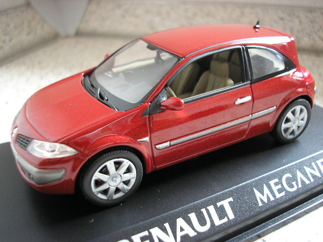Renault Megane II Ph II-coupe 1-43 Norev