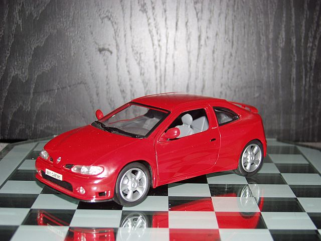 Renault Megane Coupe-Anson 1-18