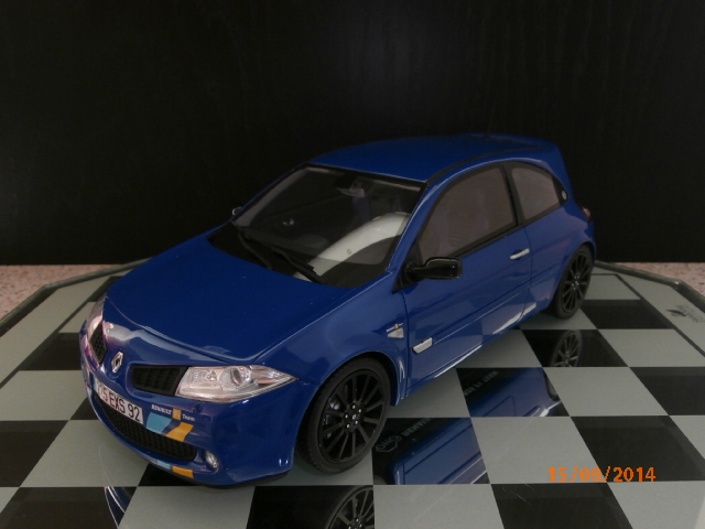 Renault Megane R25 F1 Team limited 1226-1500